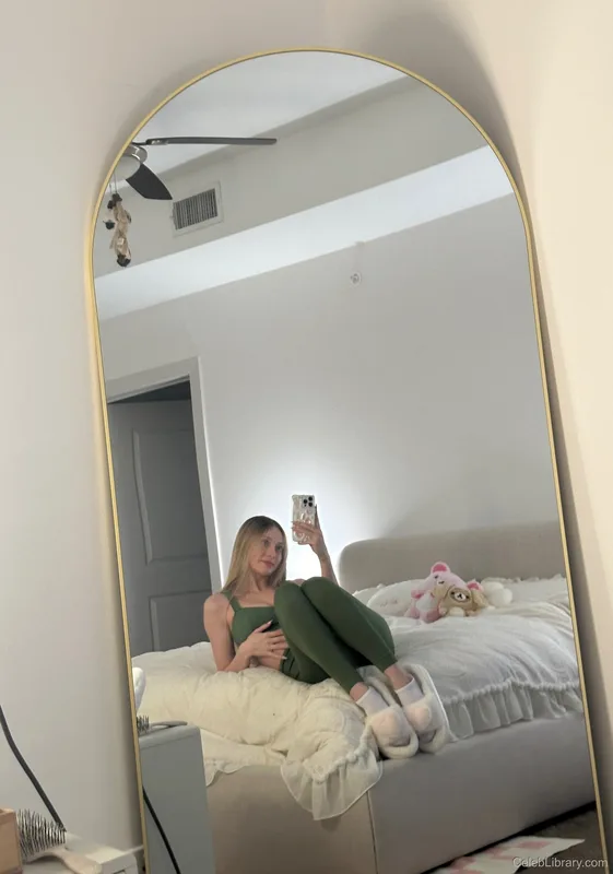 Sophia Diamond photo 23 of 1991