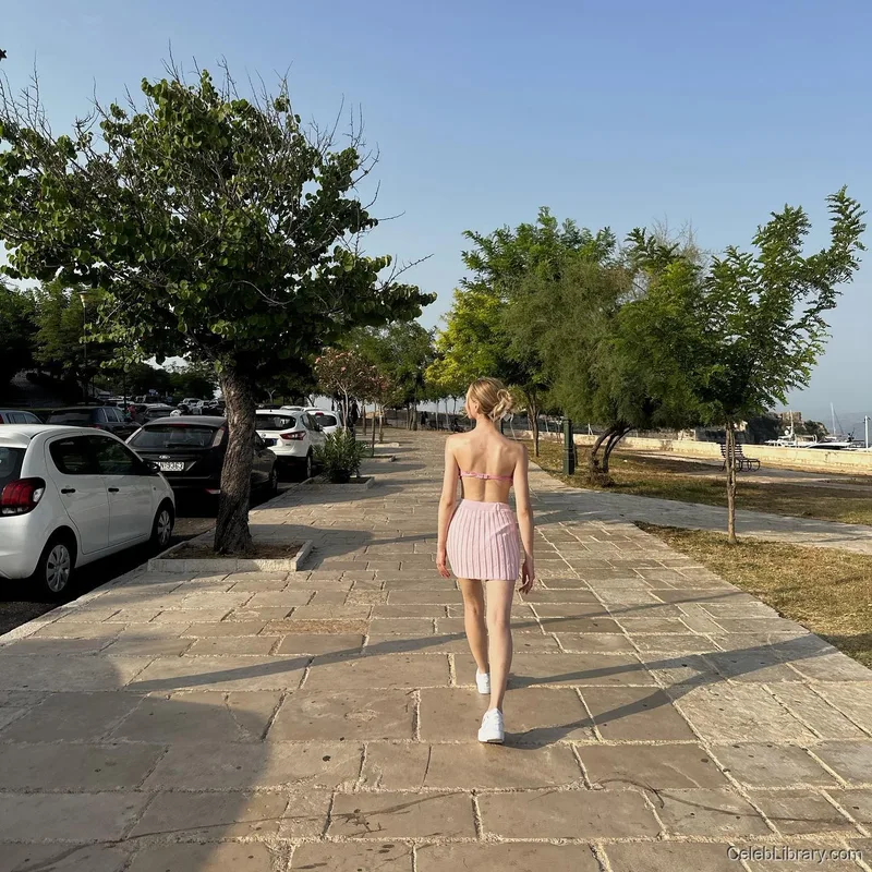 Sophia Diamond photo 7 of 1991