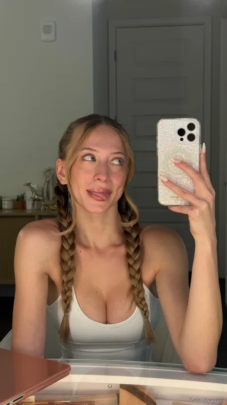 Sophia Diamond photo 8 of 1991