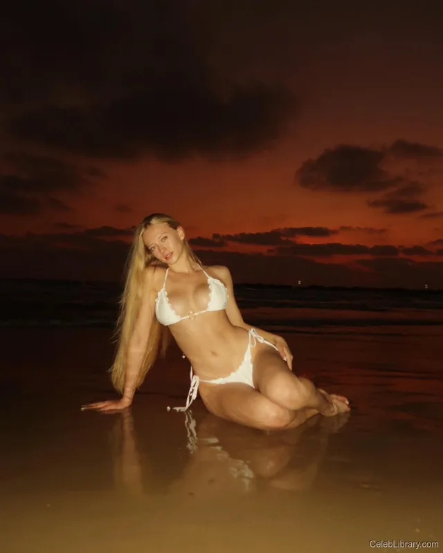Sophia Diamond photo 7 of 1991