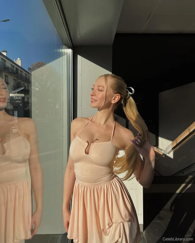 Sophia Diamond photo 24 of 1991