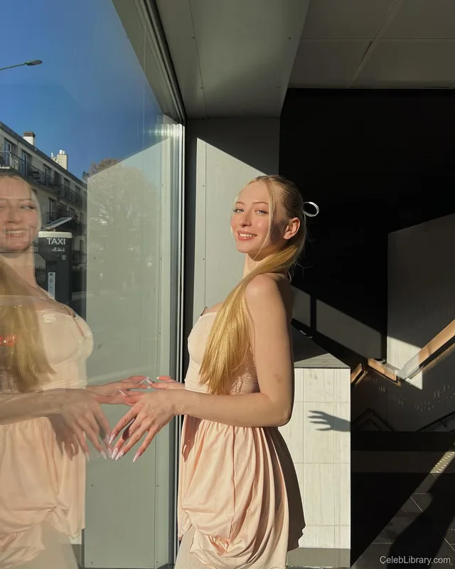 Sophia Diamond photo 3 of 1991