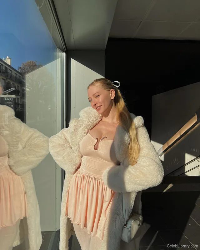 Sophia Diamond photo 6 of 1991