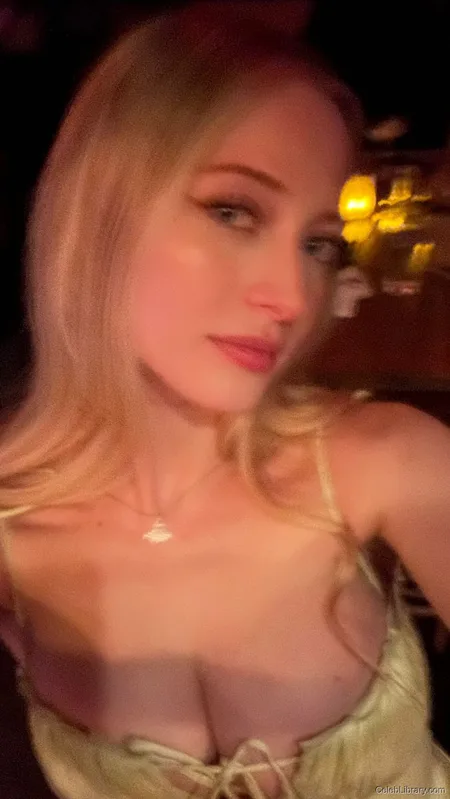 Sophia Diamond photo 16 of 1991