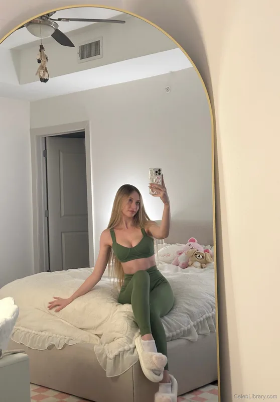 Sophia Diamond photo 2 of 1991