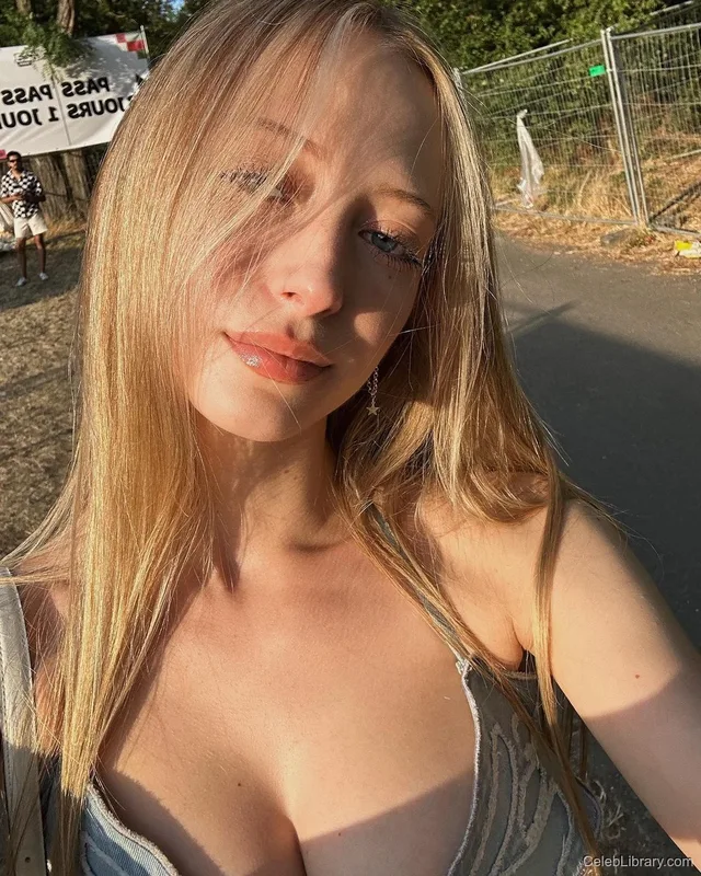 Sophia Diamond photo 7 of 1991