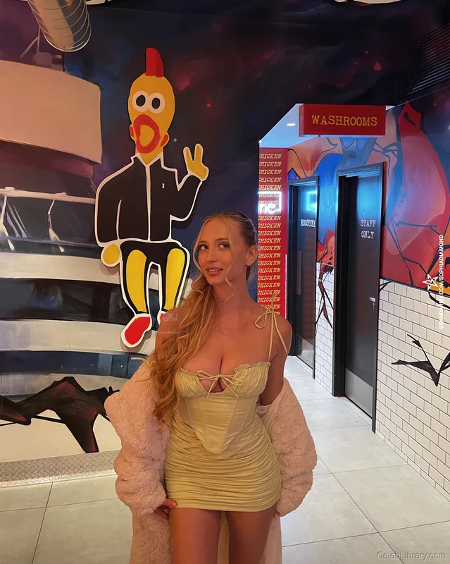 Sophia Diamond photo 12 of 1991