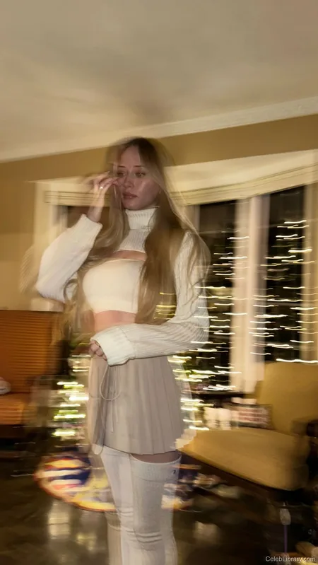 Sophia Diamond photo 24 of 1991