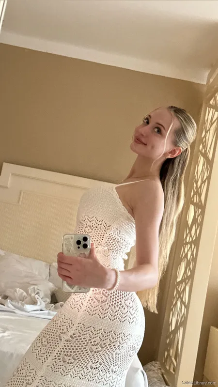 Sophia Diamond photo 1 of 1991