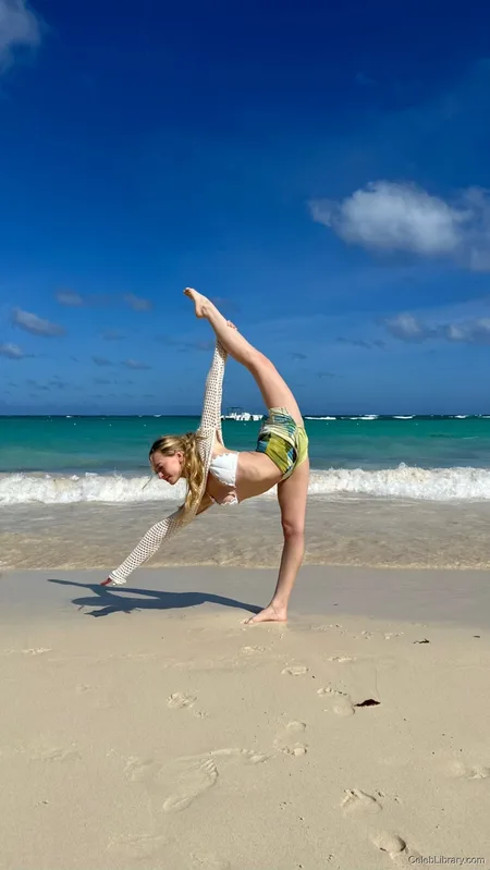 Sophia Diamond photo 6 of 1991