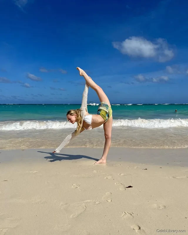 Sophia Diamond photo 20 of 1991