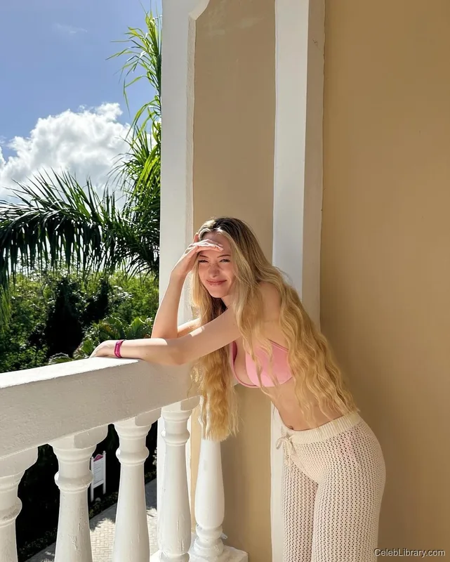 Sophia Diamond photo 5 of 1991