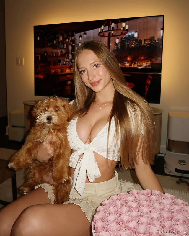 Sophia Diamond photo 12 of 1991
