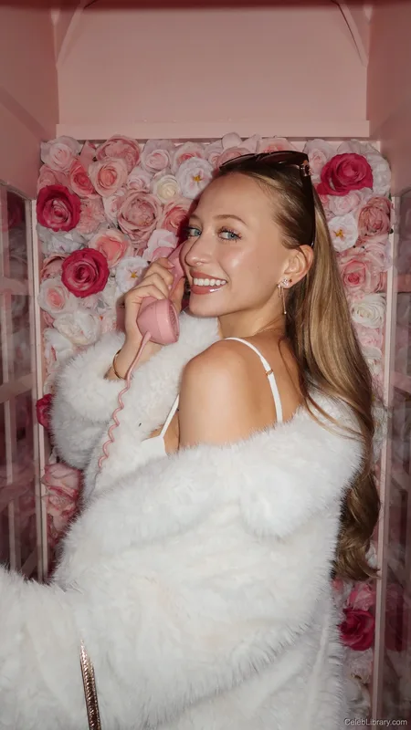 Sophia Diamond photo 15 of 1991