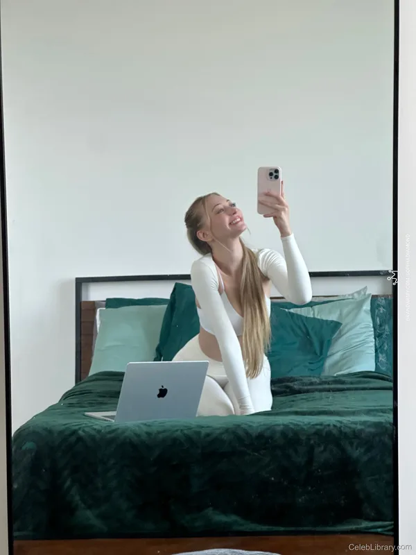Sophia Diamond photo 5 of 1991