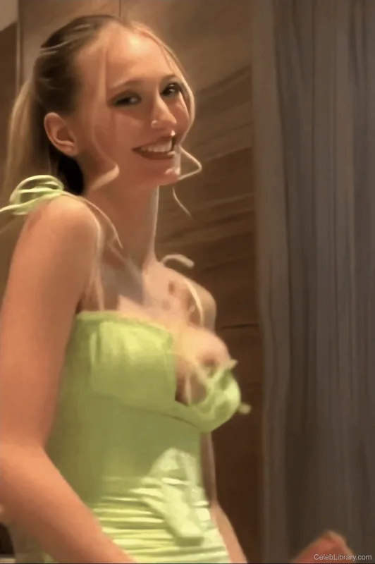 Sophia Diamond photo 5 of 1991