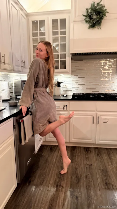 Sophia Diamond photo 9 of 1991