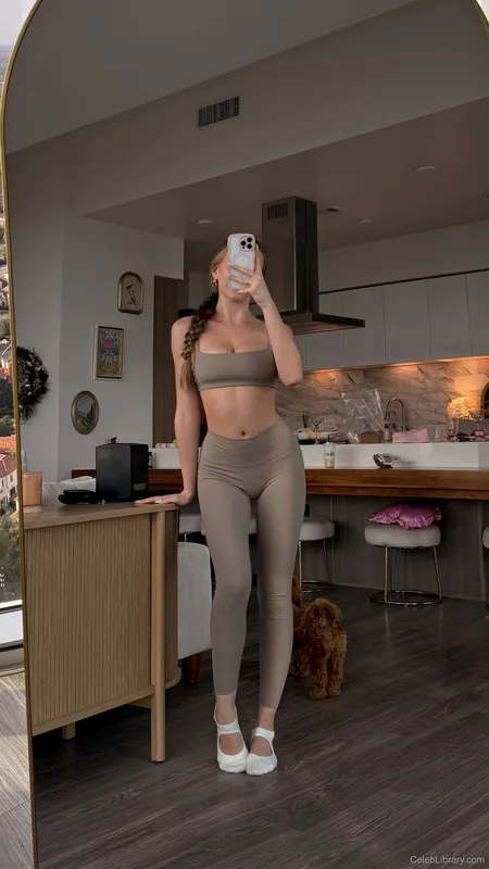 Sophia Diamond photo 10 of 1991