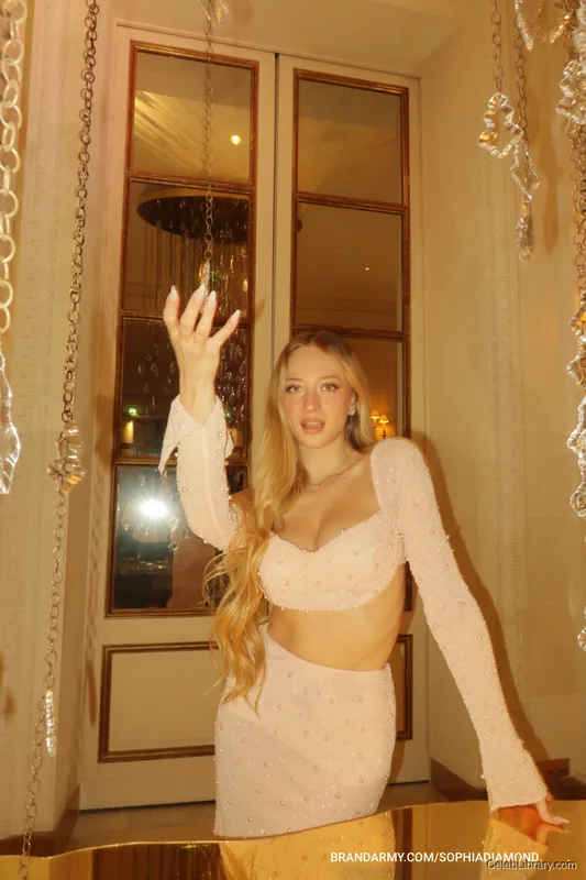 Sophia Diamond photo 5 of 1991