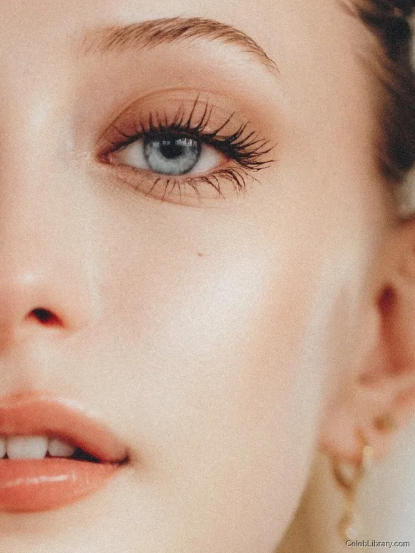 Sophia Diamond photo 13 of 1991