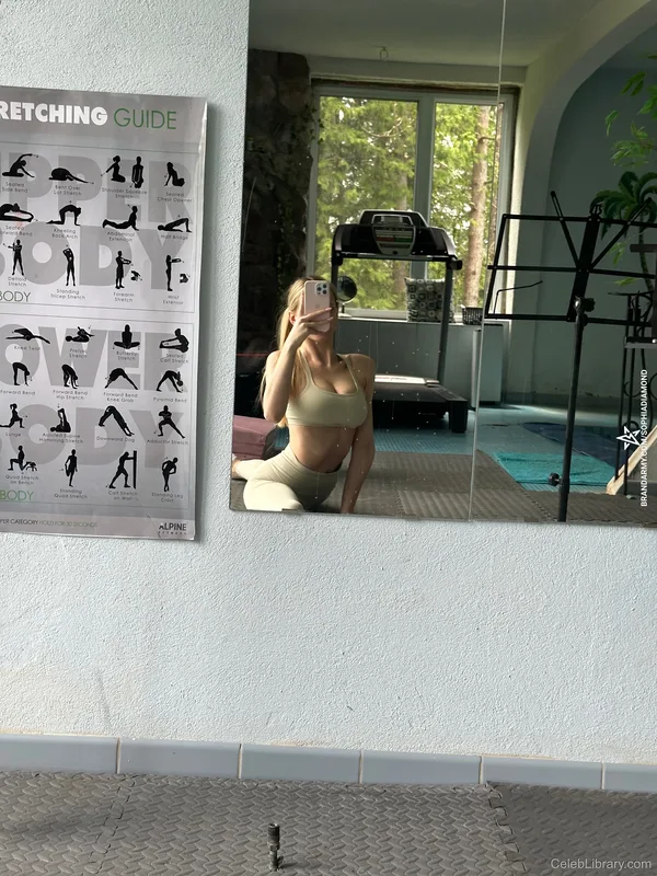 Sophia Diamond photo 16 of 1991