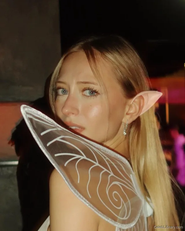 Sophia Diamond photo 19 of 1991