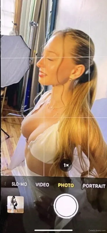 Sophia Diamond photo 20 of 1991
