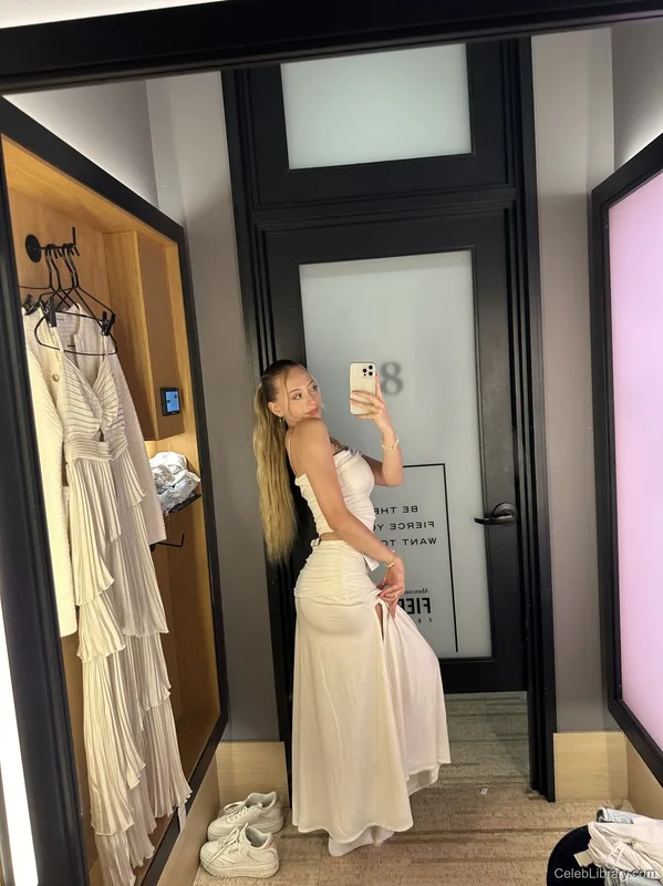 Sophia Diamond photo 4 of 1991