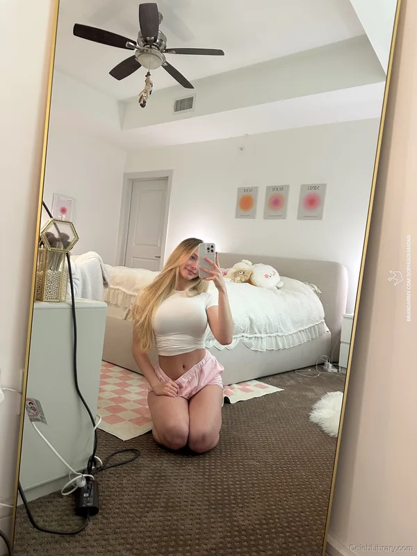 Sophia Diamond photo 13 of 1991