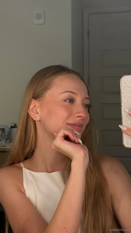 Sophia Diamond photo 24 of 1991