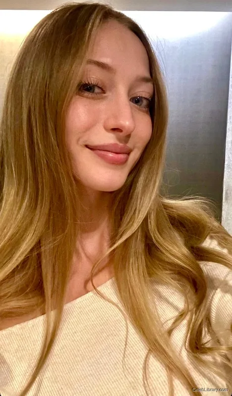 Sophia Diamond photo 3 of 1991