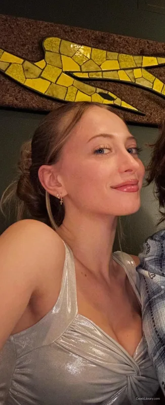 Sophia Diamond photo 14 of 1991