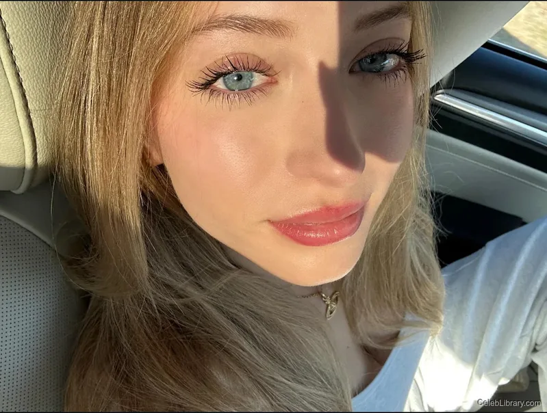 Sophia Diamond photo 19 of 1991