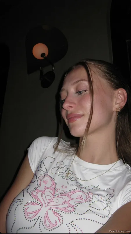Sophia Diamond photo 24 of 1991