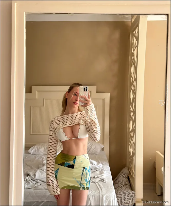 Sophia Diamond photo 15 of 1991