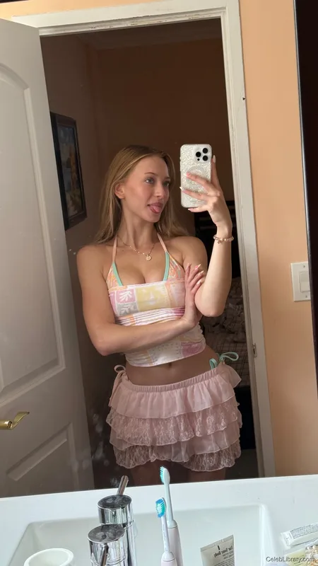 Sophia Diamond photo 1 of 1991