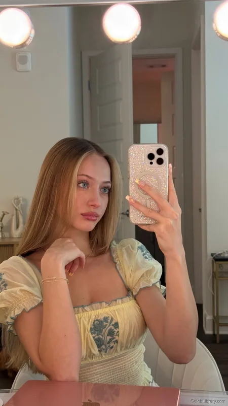 Sophia Diamond photo 24 of 1991