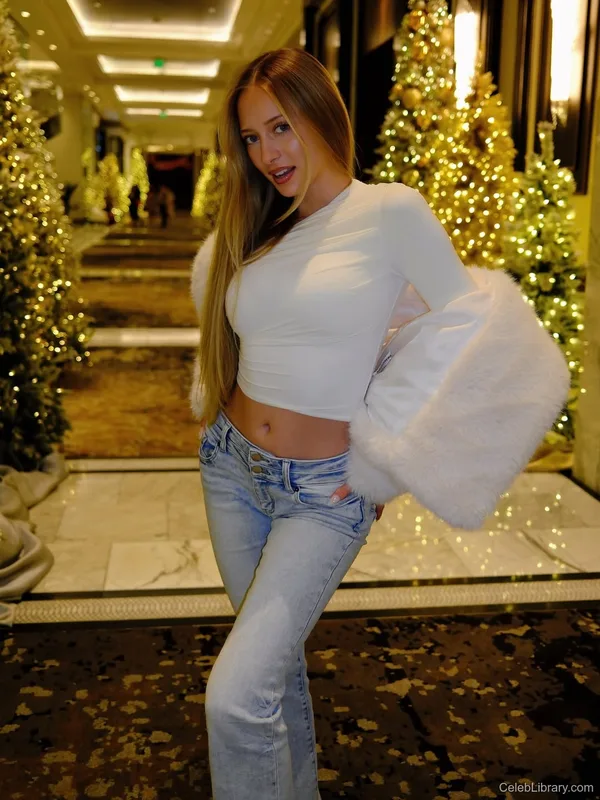Sophia Diamond photo 20 of 1991
