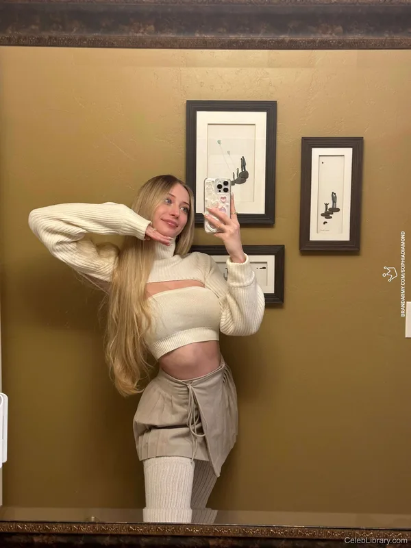 Sophia Diamond photo 21 of 1991