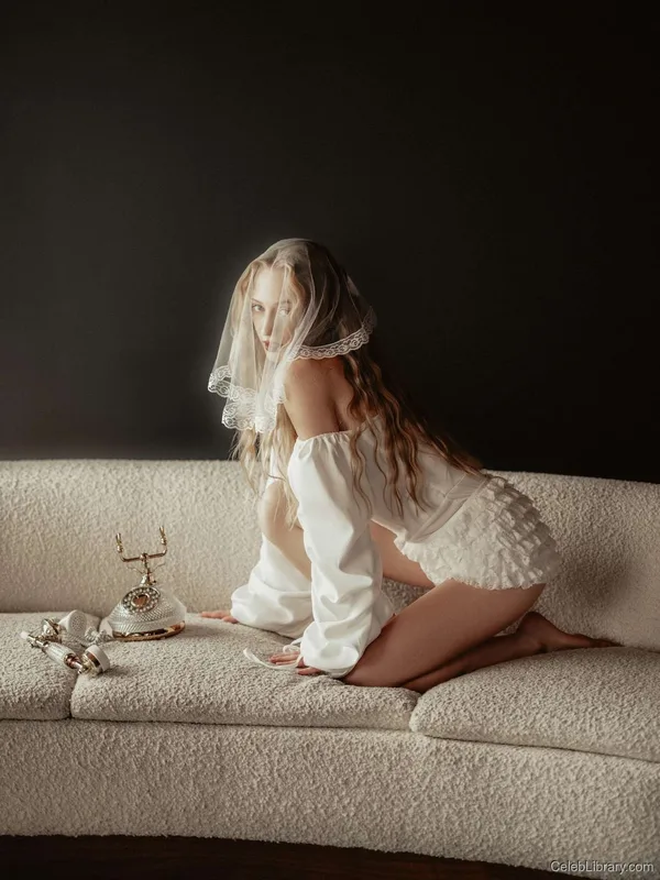 Sophia Diamond photo 5 of 1991