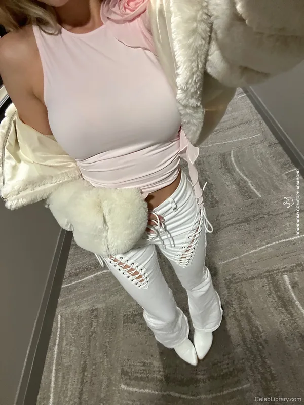 Sophia Diamond photo 16 of 1991