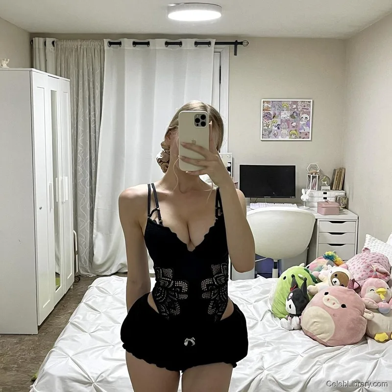 Sophia Diamond photo 7 of 1991