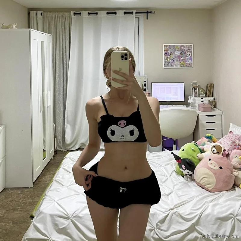 Sophia Diamond photo 10 of 1991