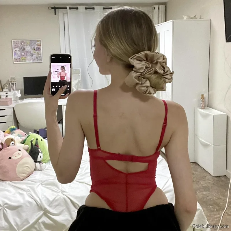 Sophia Diamond photo 12 of 1991