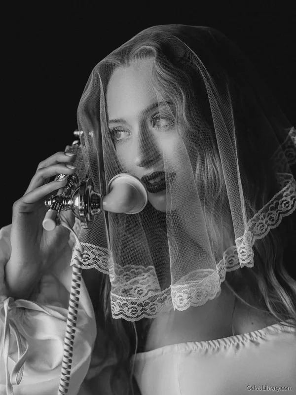 Sophia Diamond photo 6 of 1991