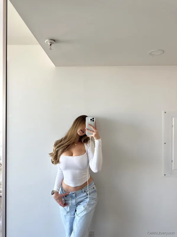 Sophia Diamond photo 12 of 1991