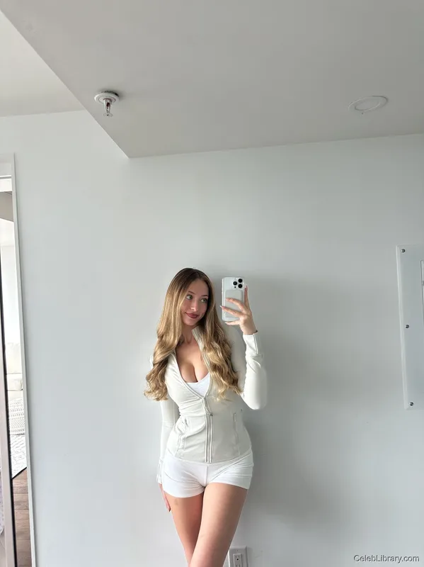 Sophia Diamond photo 23 of 1991