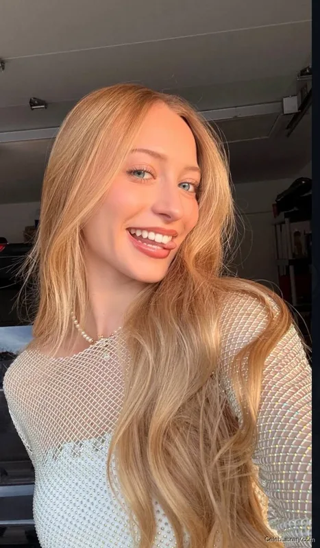 Sophia Diamond photo 9 of 1991