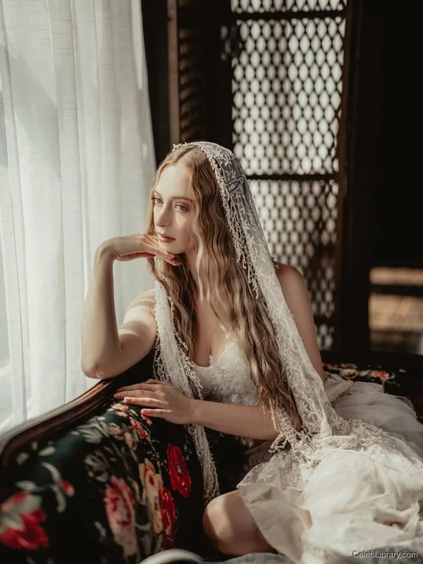 Sophia Diamond photo 22 of 1991