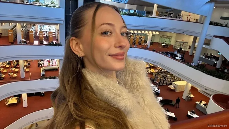 Sophia Diamond photo 22 of 1991